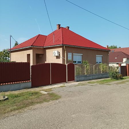 Bandi Vendeghaz Apartment Verpelét Exterior photo